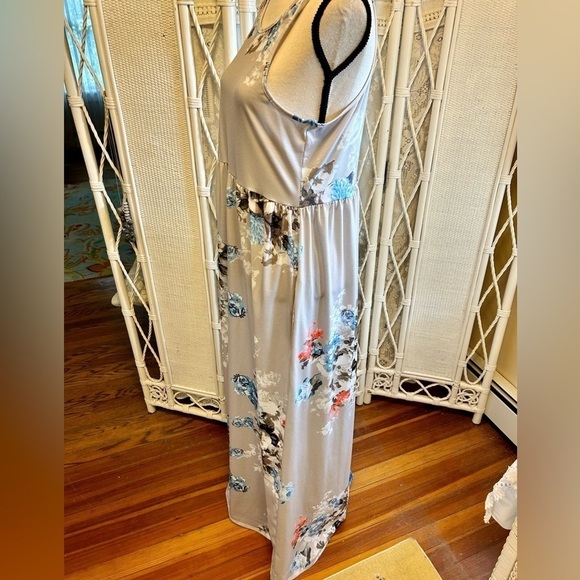 Maxi Dress Grey with Blue Pink White Flowers Round Neck Pockets size Large - Picture 9 of 16